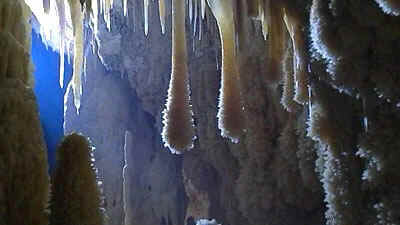alcune spettacolari stalattiti